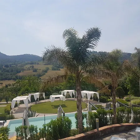 La Gardenia Resort